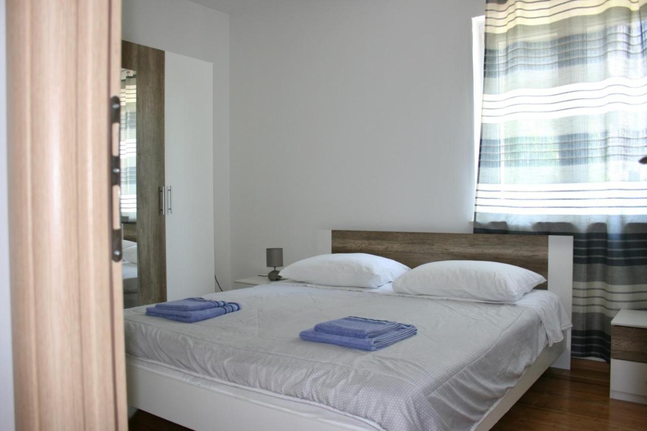 Apartments Antea Trogir Eksteriør bilde